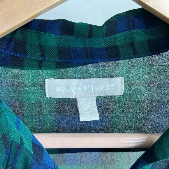 Banana Republic Woman’s Size XS Sheer Button Down Plaid Collared Long Sleeve - Picture 3 of 6